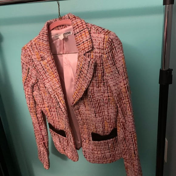 Blazer - Picture 2 of 4